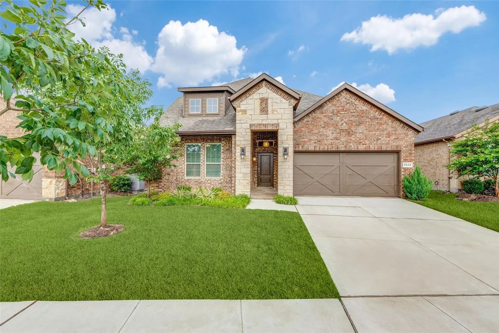 7412 Twisted Thicket Lane, Little Elm