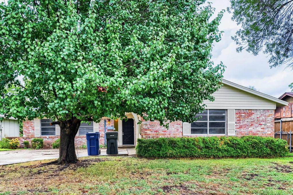 1106 Intervale Drive, Garland