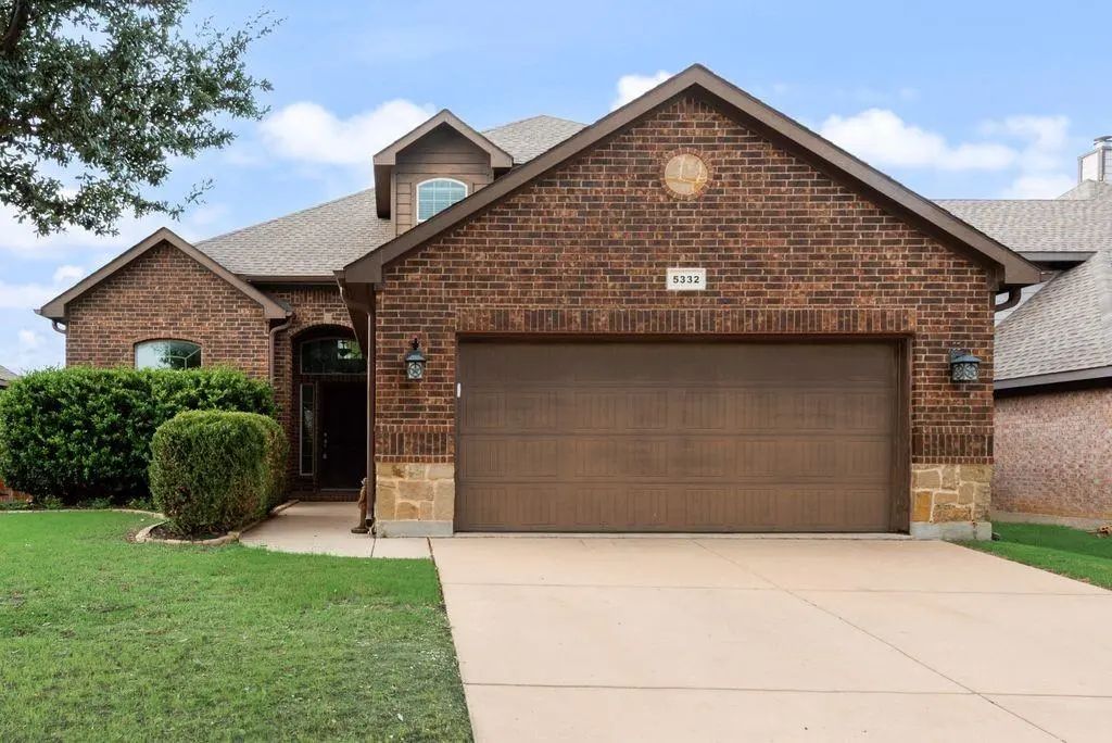 5332 Threshing Drive, Fort Worth