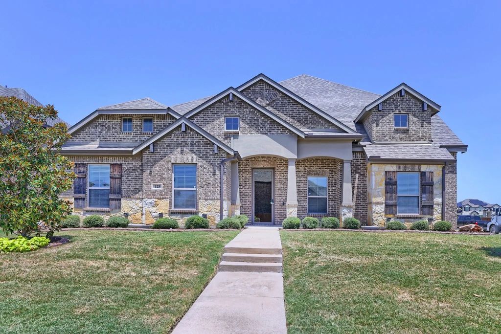 123 White Oak Lane, Red Oak