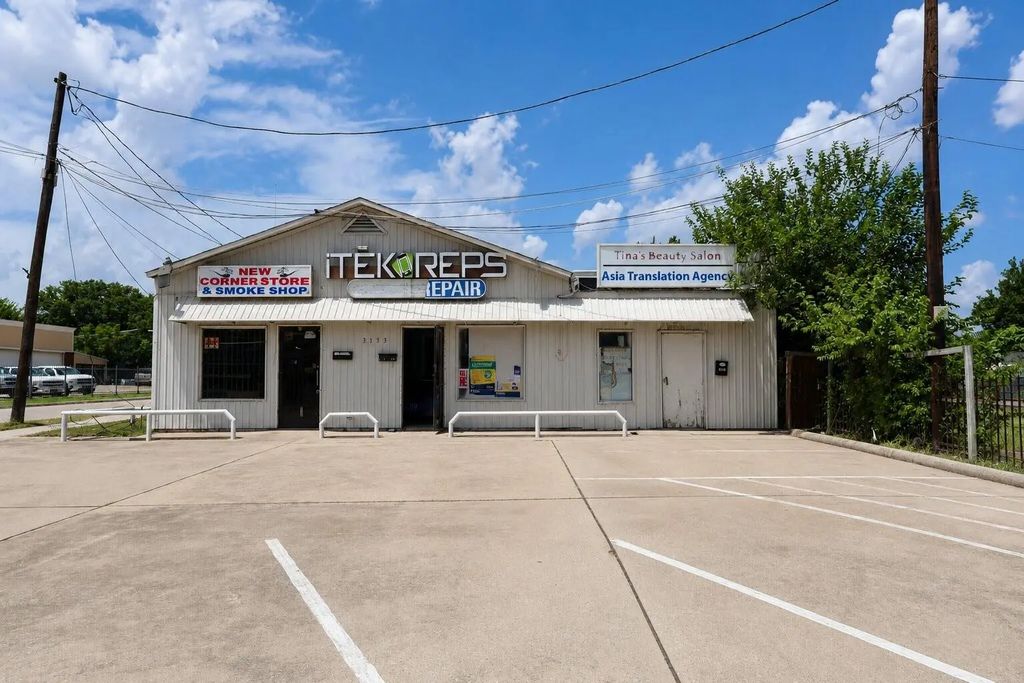 3153 N Beach Street, Fort Worth