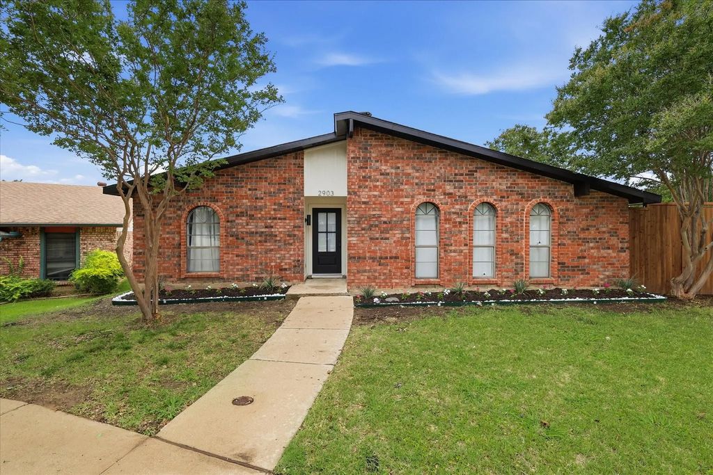 2903 Winterberry Drive, Carrollton