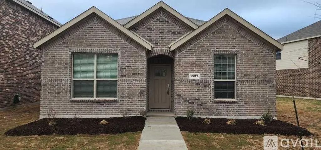 10029 Little Tree Lane, Fort Worth