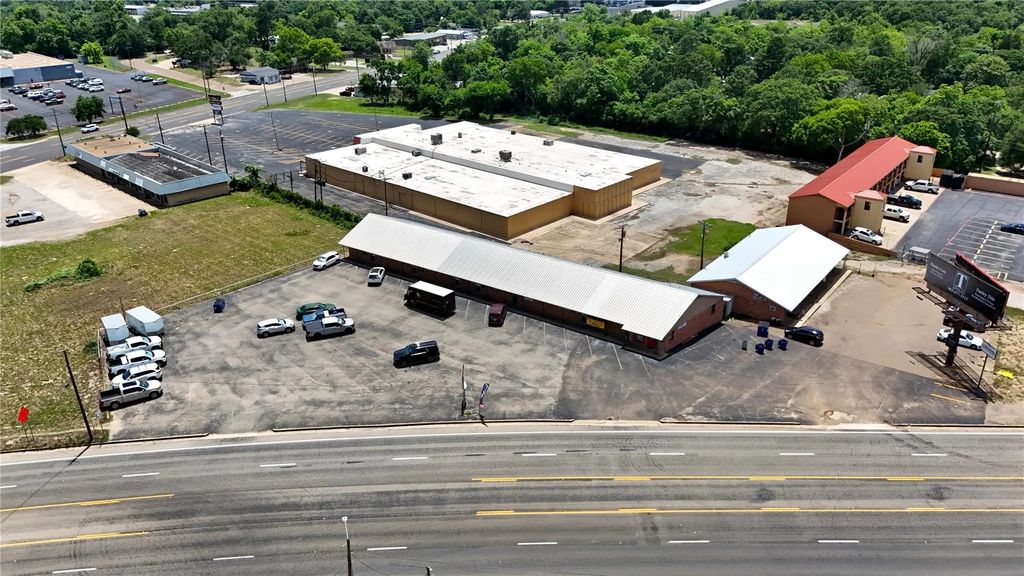 201 Us Highway 175 Street W, Athens