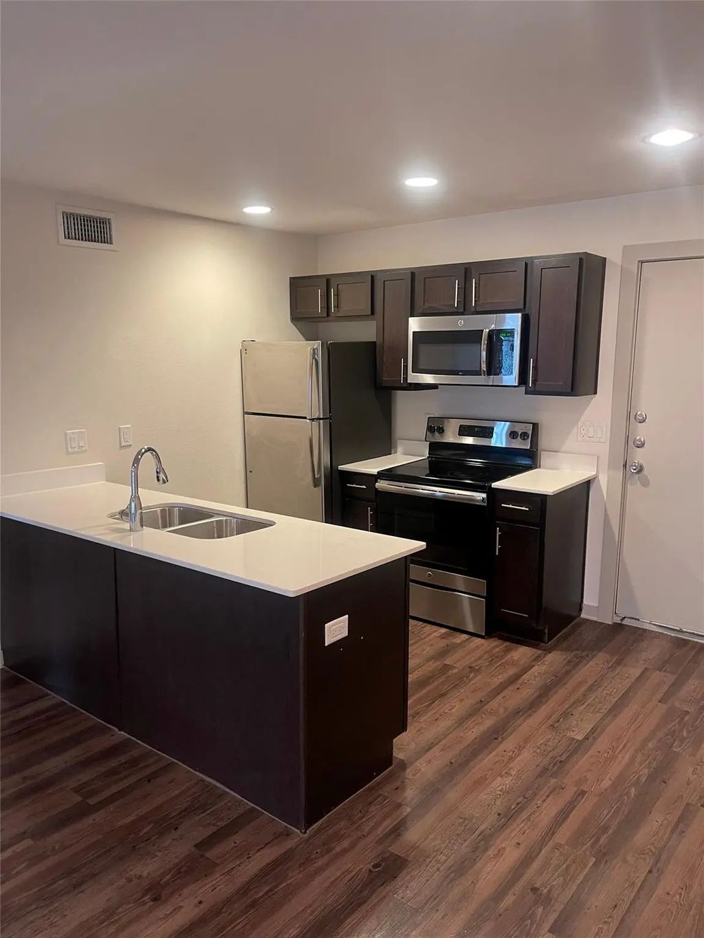 2806 Reagan Street 205, Dallas