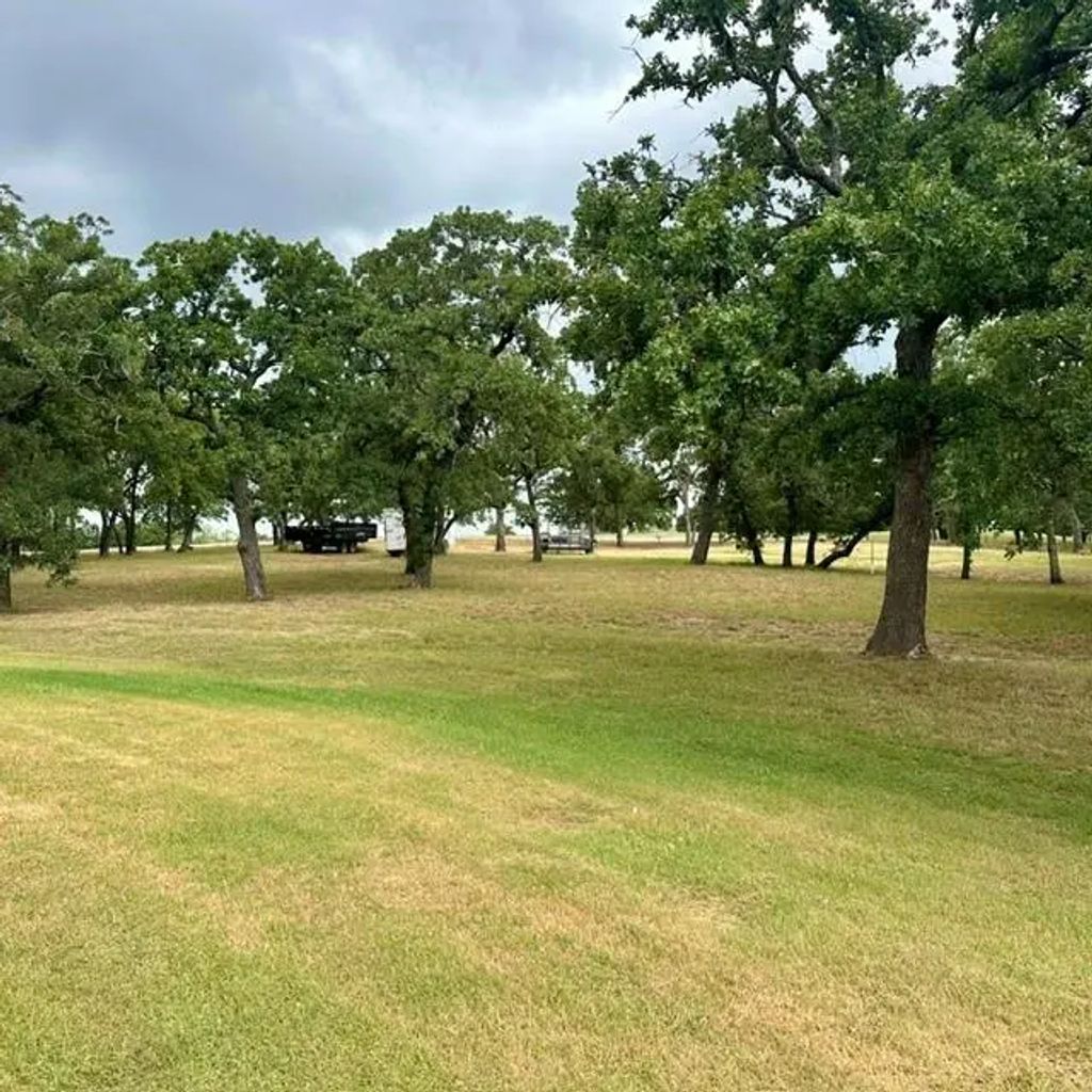 108 Country Club Drive, Nocona