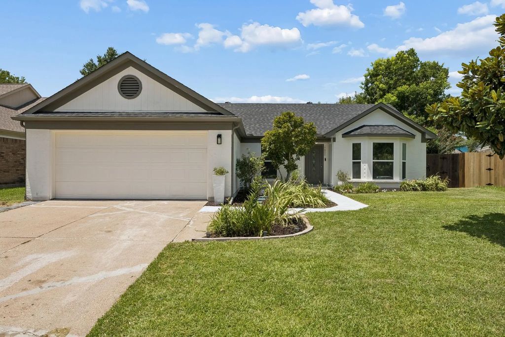 7805 Estates Way, Rowlett