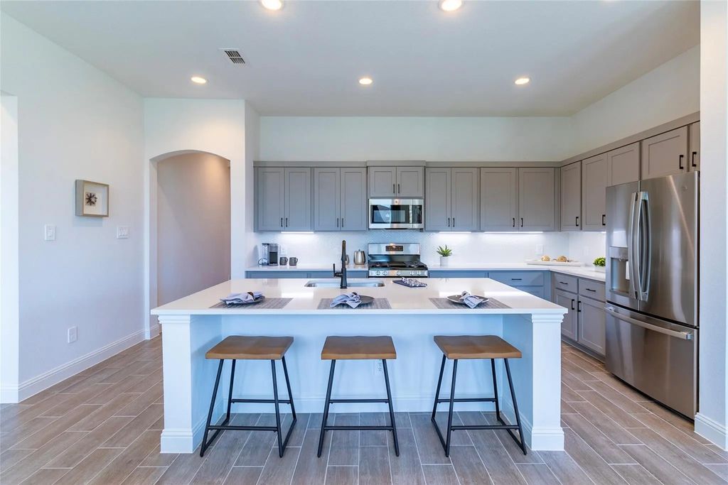4437 Sweet Clover Lane, Fort Worth
