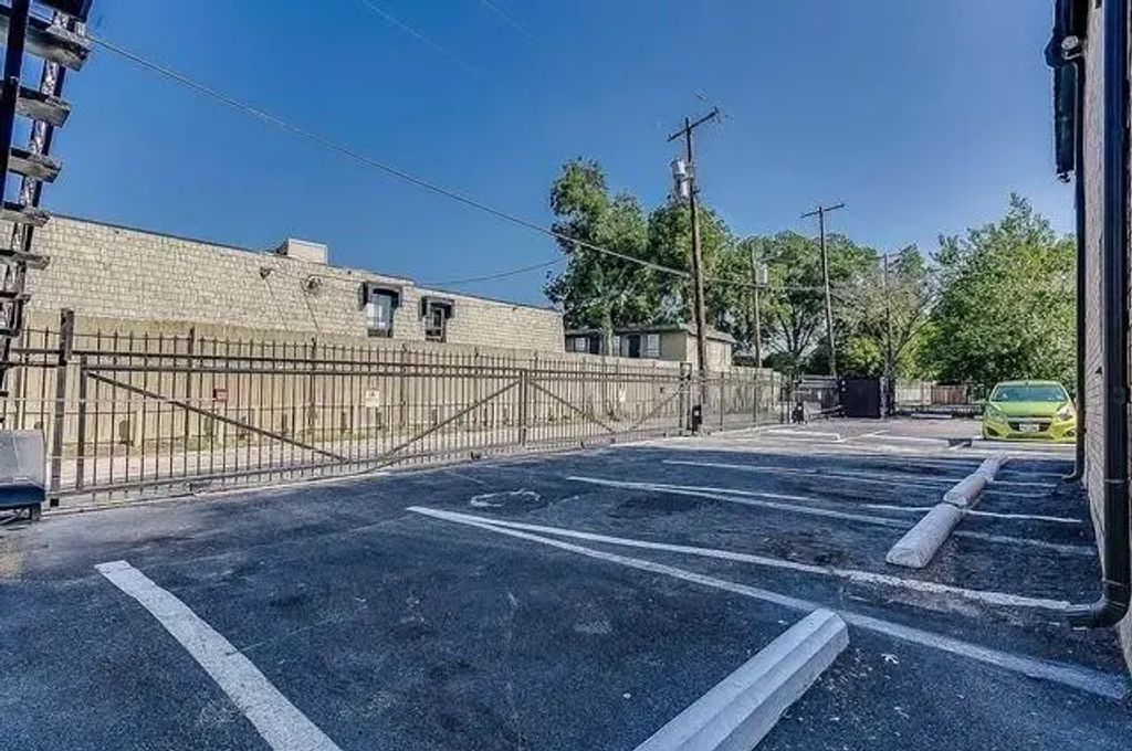 2805 Reagan Street 104, Dallas