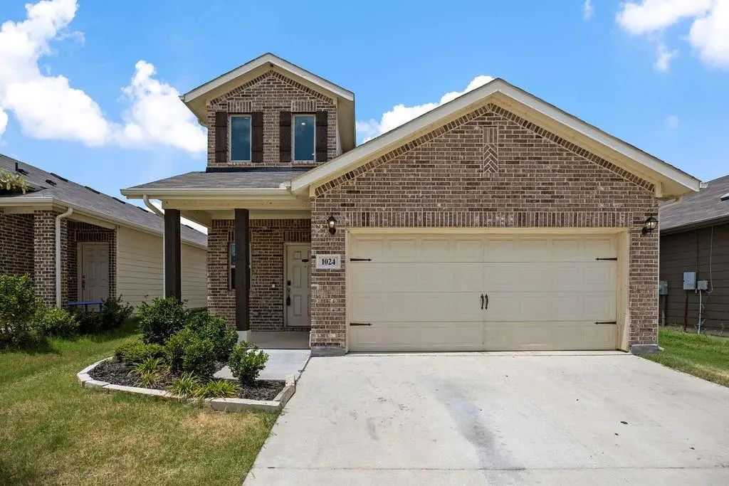 1024 Runnels Lane, Aubrey