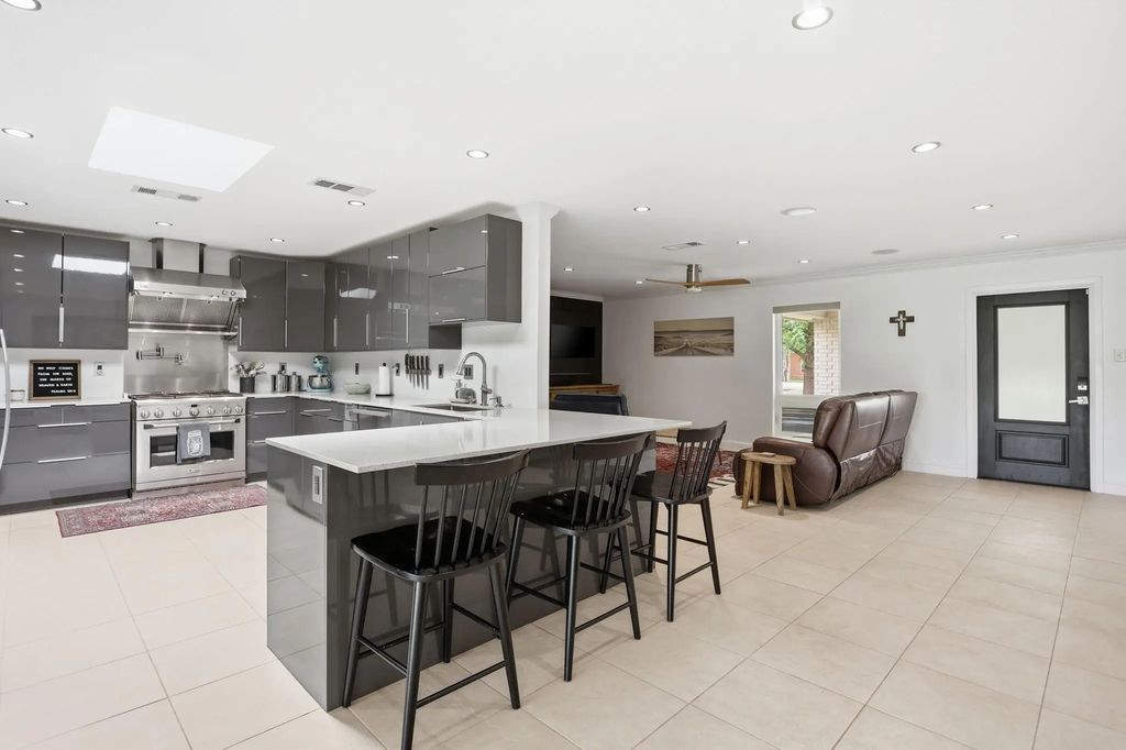 2815 Roosevelt Drive, Dalworthington Gardens