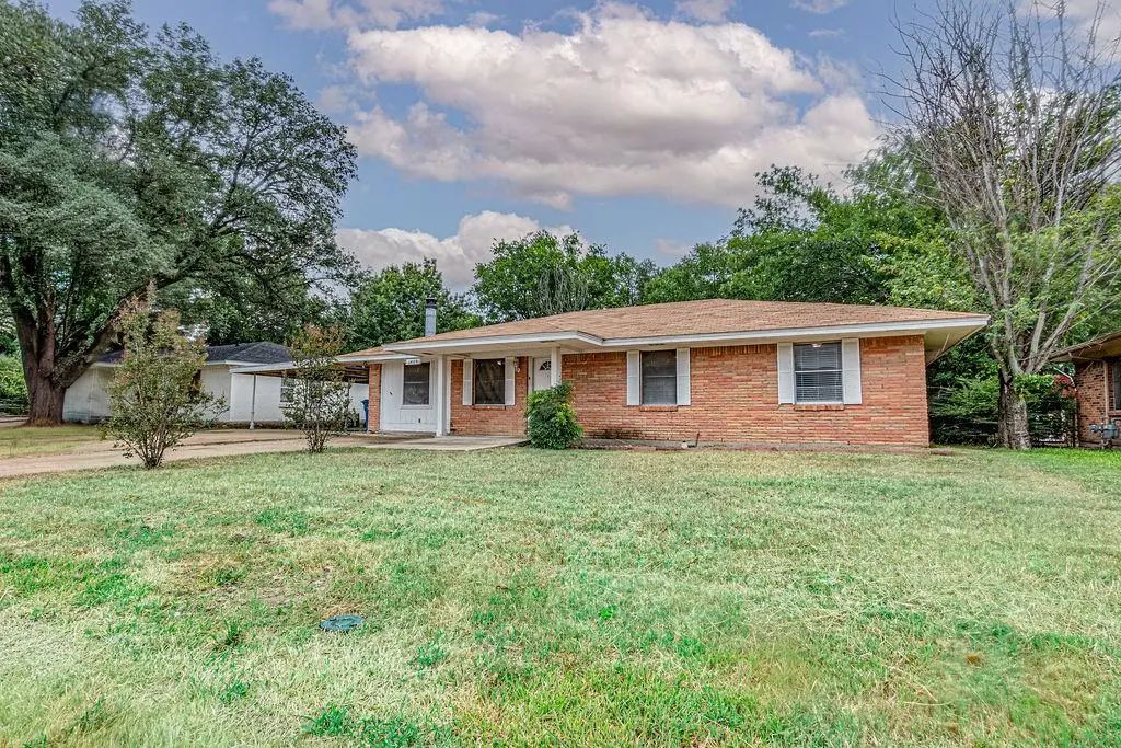 1409 Crestview Drive, Kaufman