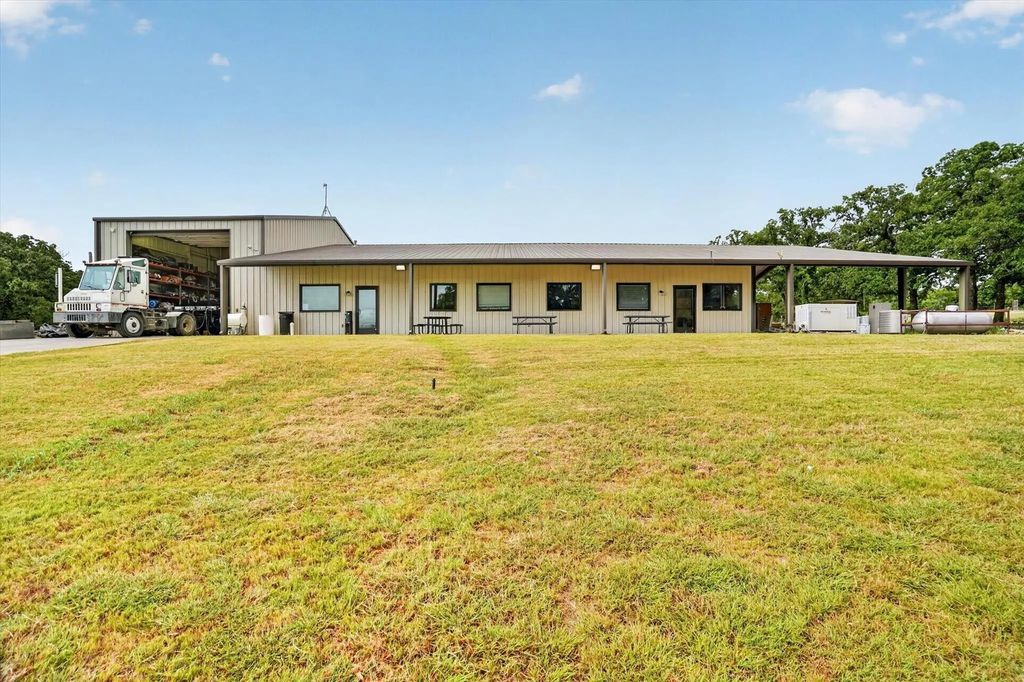 3470 Mineral Wells Highway, Weatherford