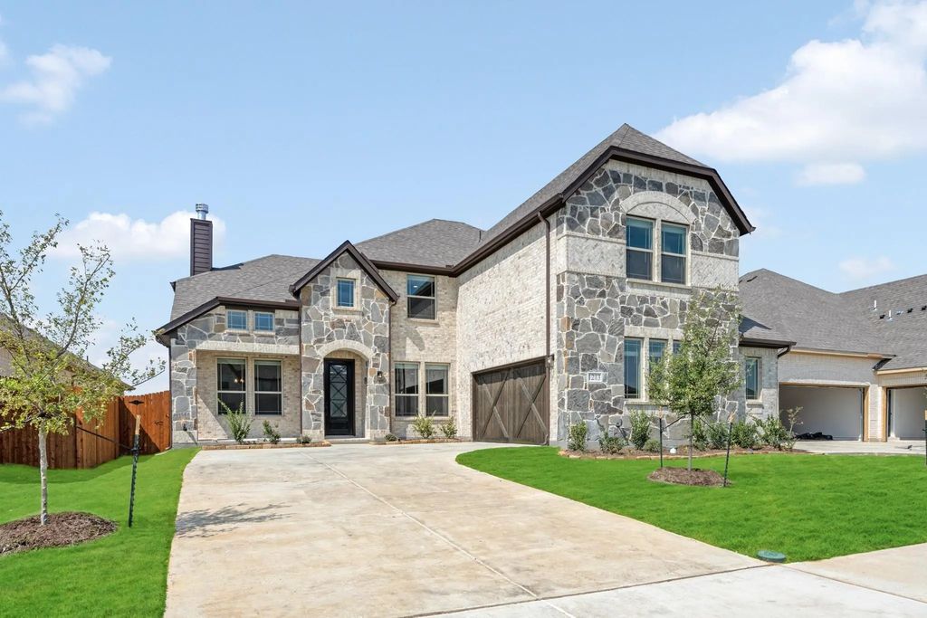 1213 Summer Grove Drive, Midlothian