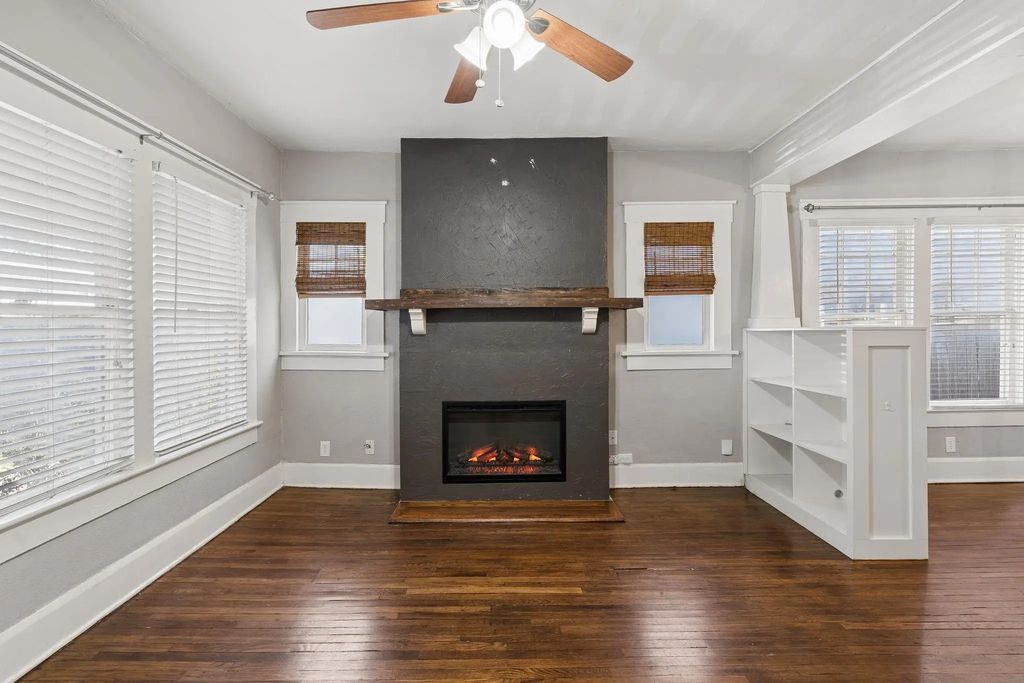 2111 Washington Avenue, Fort Worth