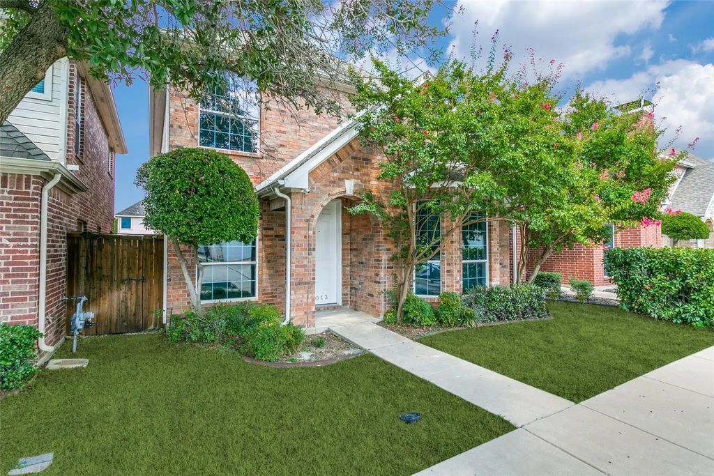 1013 Rodin Lane, Carrollton
