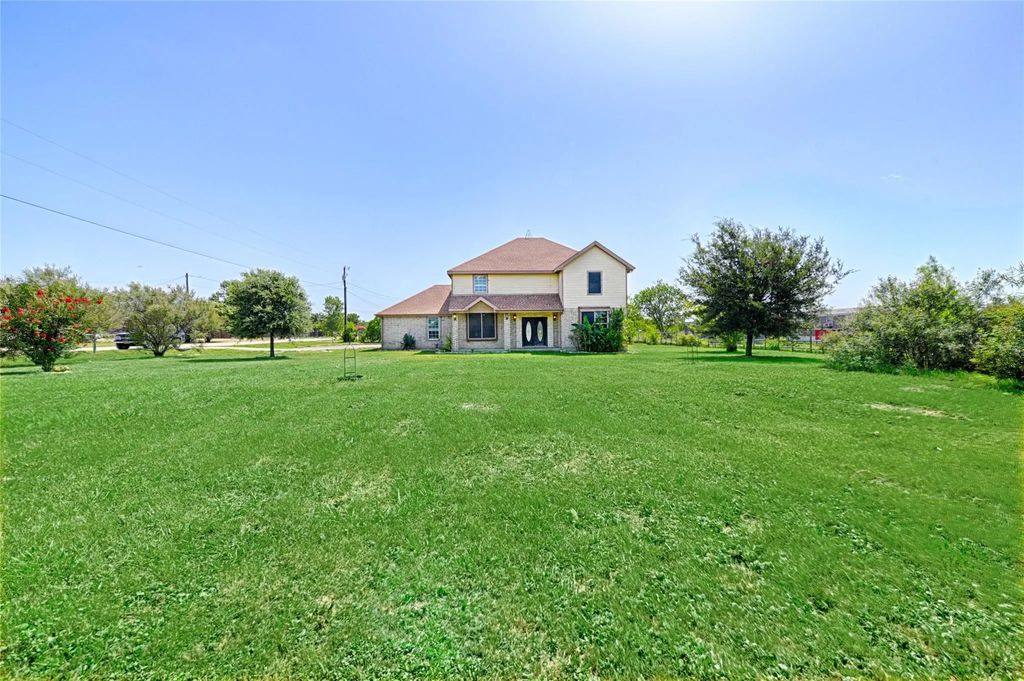 8700 Sallys Way, Alvarado