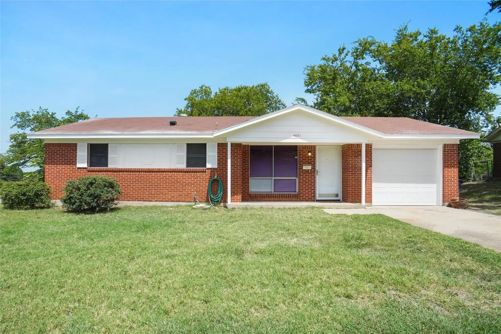 4801 Bellcrest Court, Fort Worth