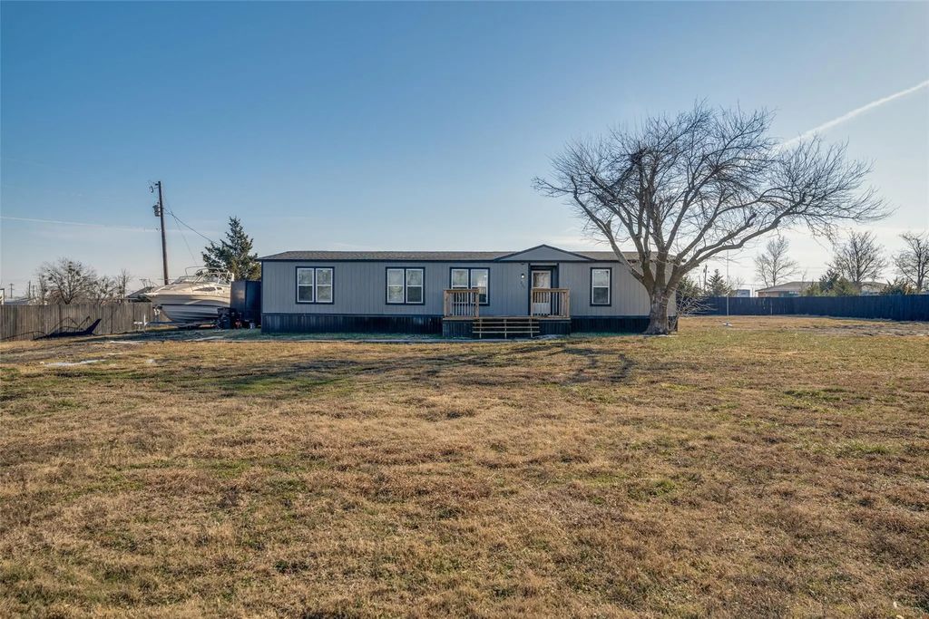 257 Burkett Lane, Royse City