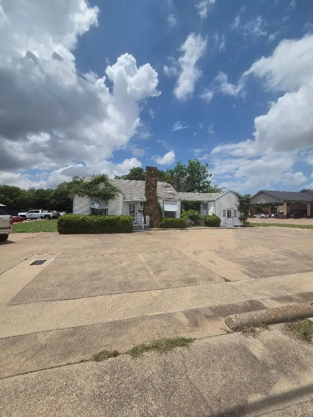 3217 Denton Highway, Haltom City