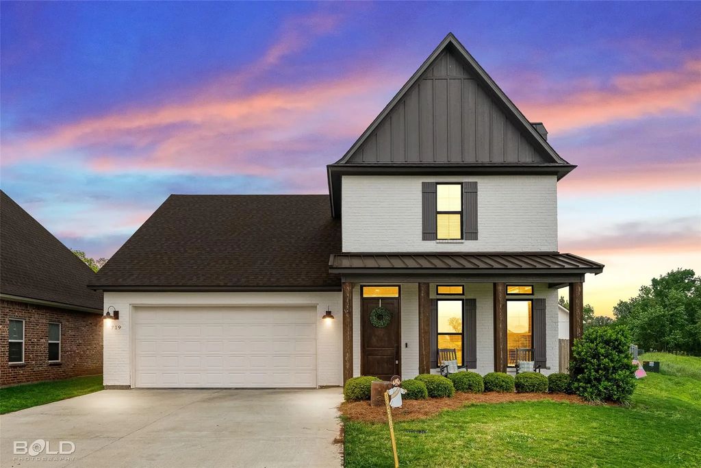 719 Perfect Place, Bossier City