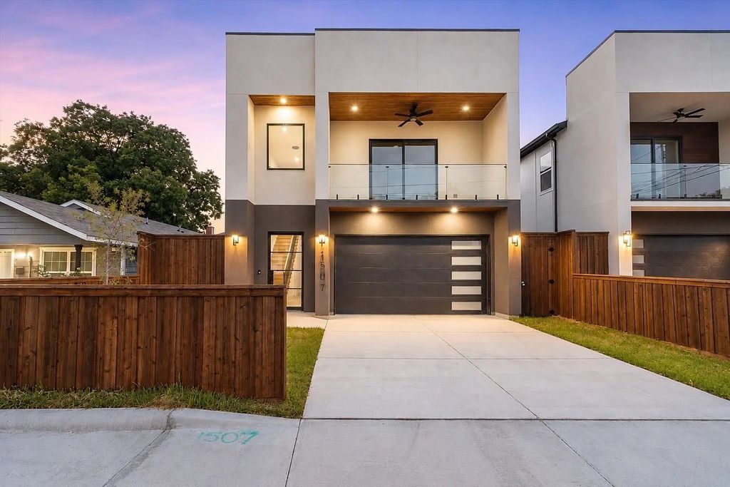 1507 Dennison Street, Dallas