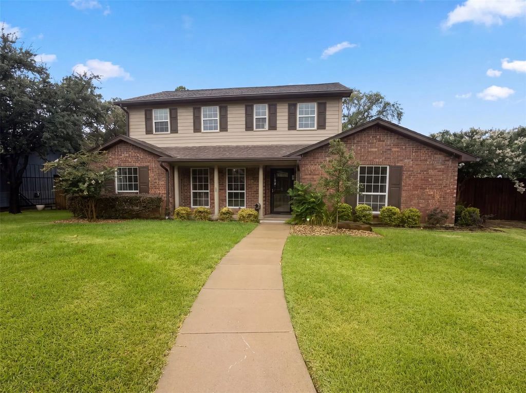3308 Brookhaven Club Drive, Farmers Branch