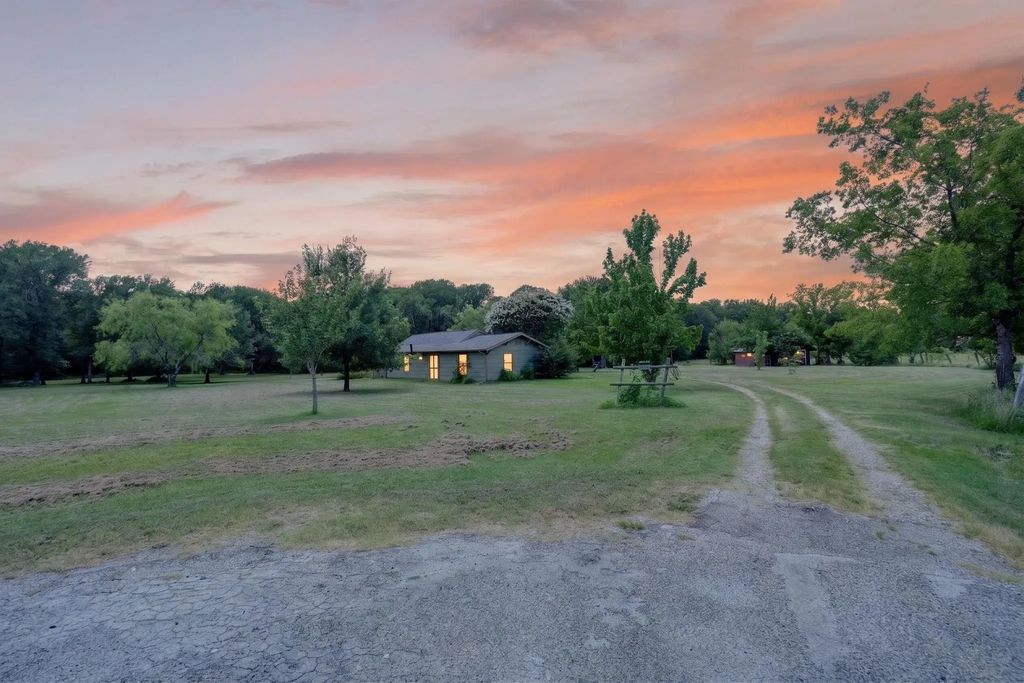 3871 Post Oak Boulevard, Caddo Mills