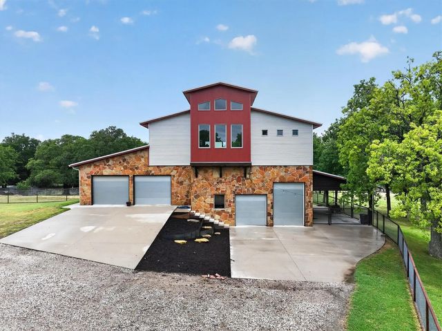 1831 Chapman Court, Aledo