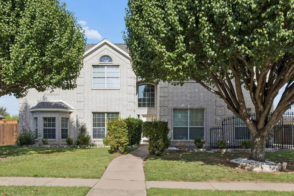 717 Morningside Trail, Murphy