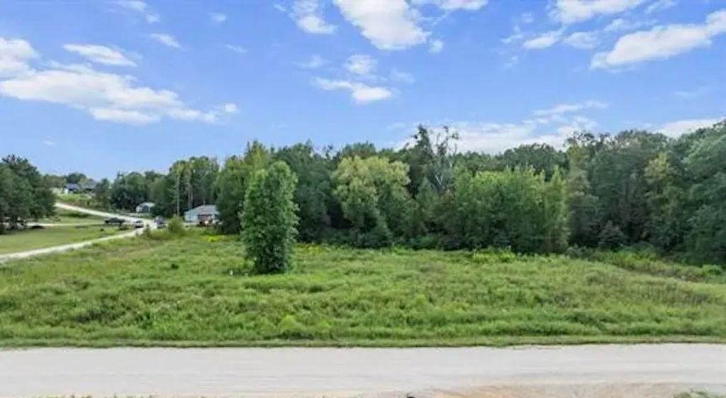 16404 Lepanto Lane, Winona