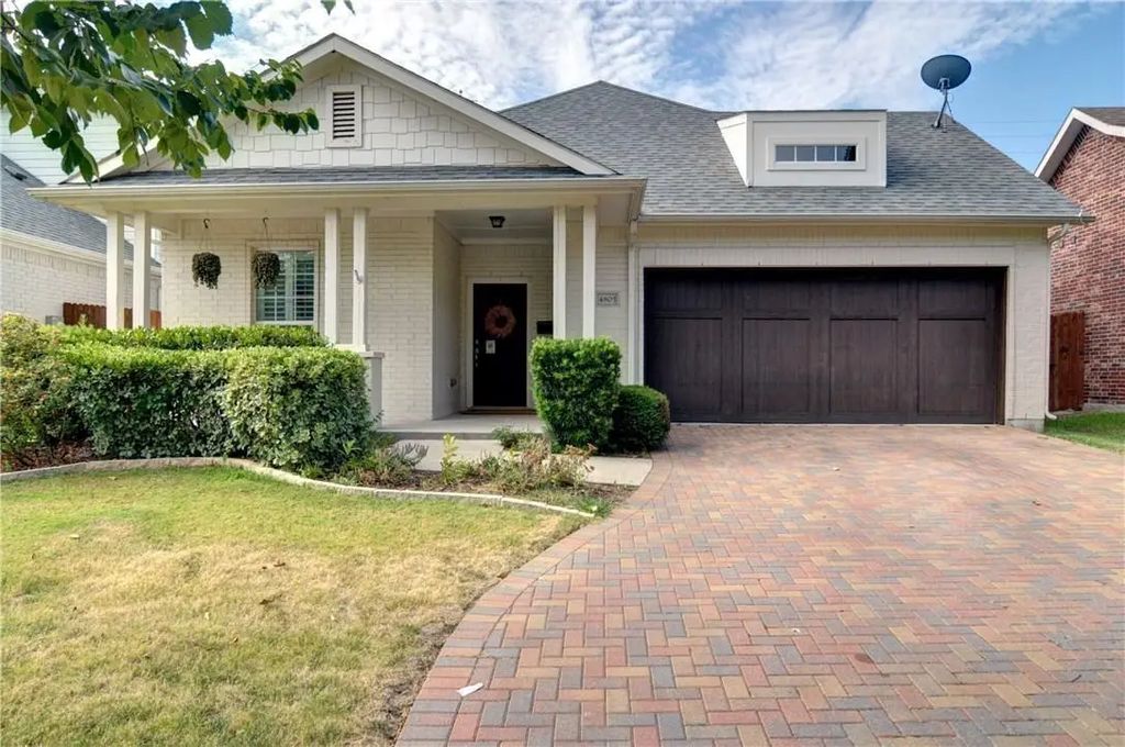 4805 Bryce Avenue, Fort Worth
