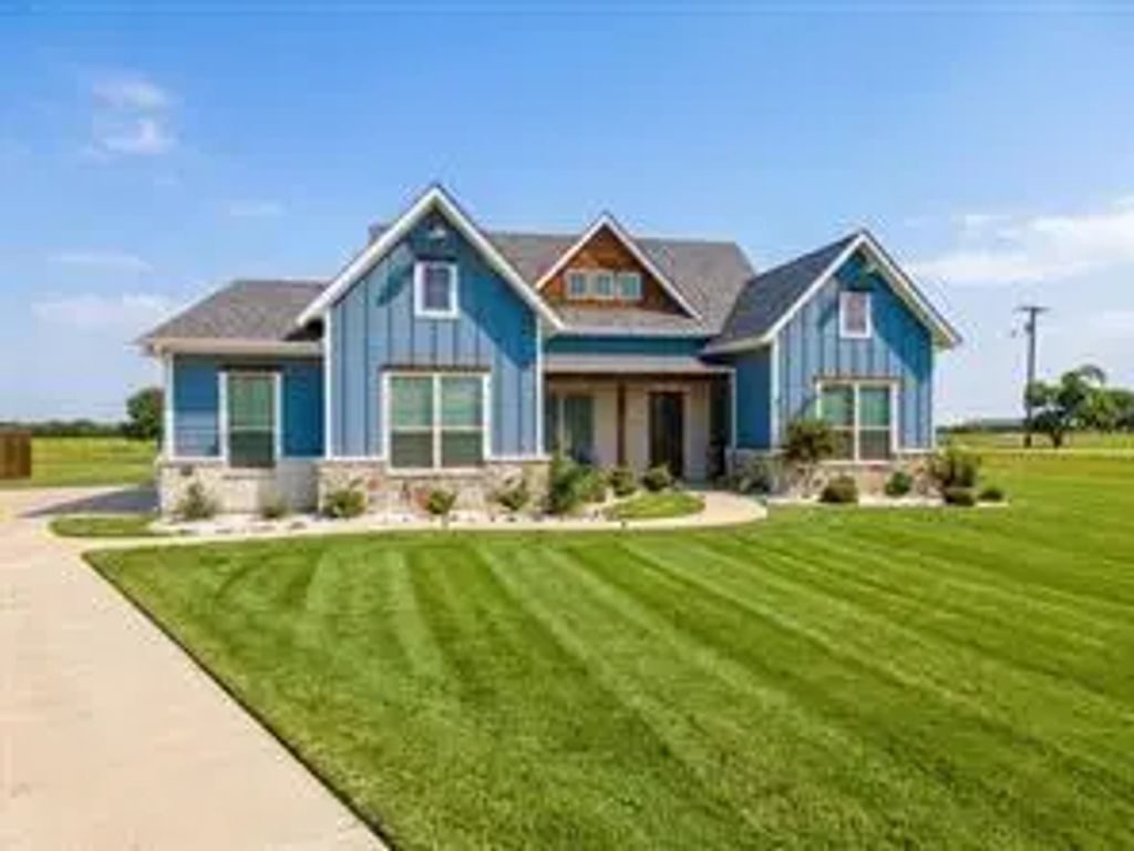 1610 Ryder Lee Lane, Waxahachie