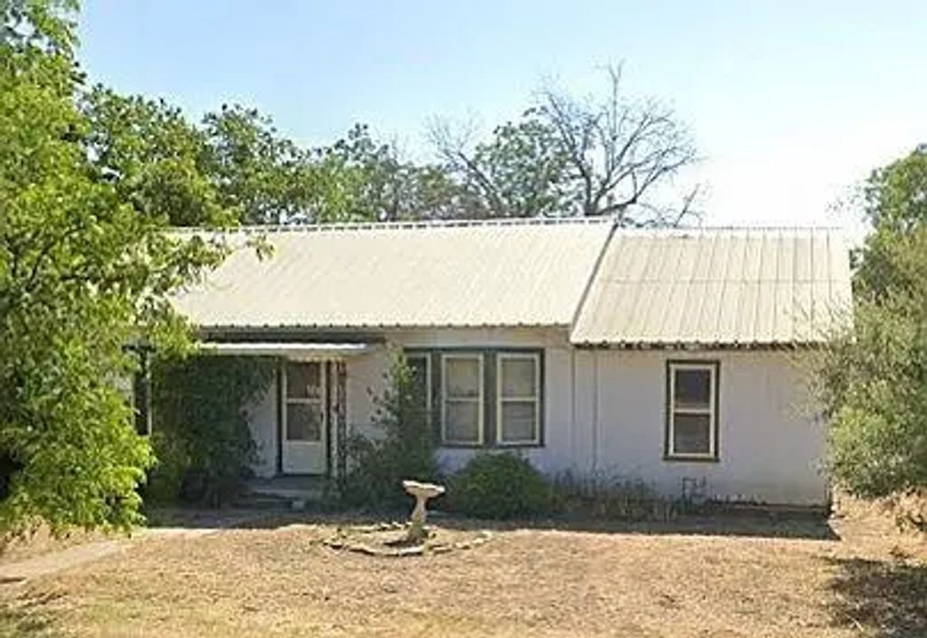 517 5th Avenue, Coleman