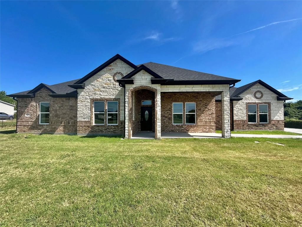 127 Valley Meadows Drive, Springtown