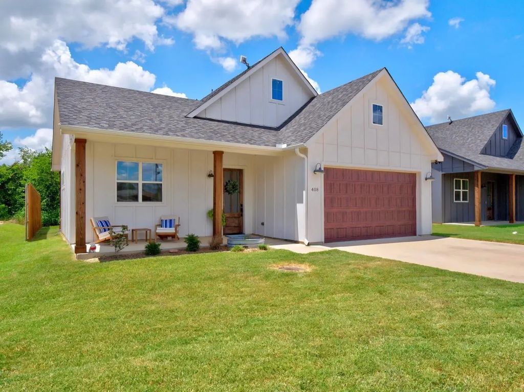 408 Demoye Street, Aubrey