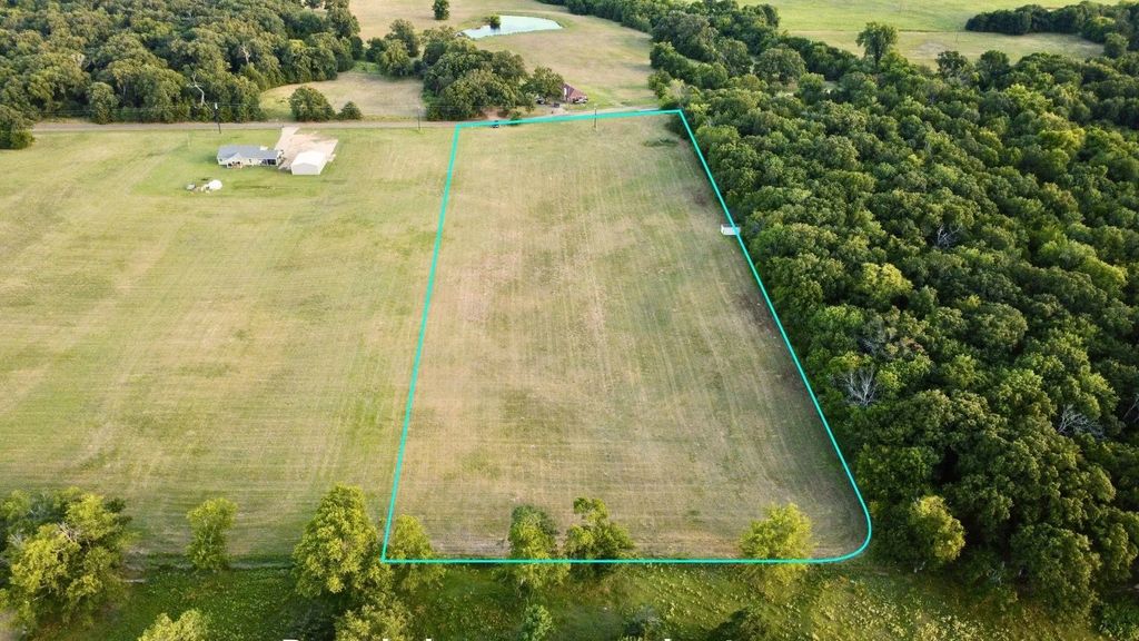 336 County Road 1118, Brashear