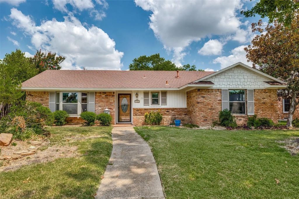 530 Parkview Lane, Richardson