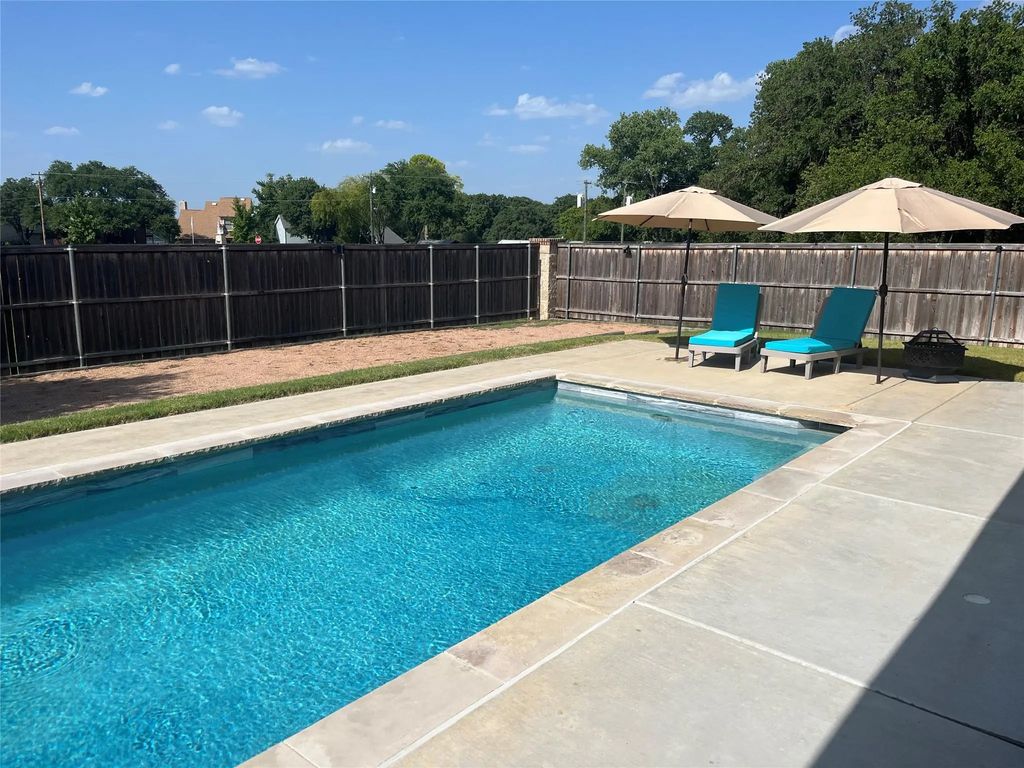 1107 Admiral Drive, Azle