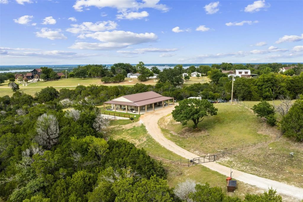 211 County Road 1511, Morgan
