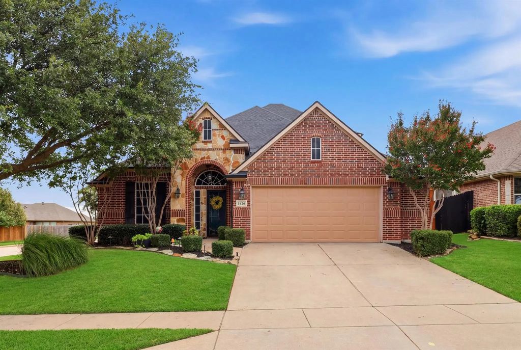 8040 Branch Hollow Trail, Fort Worth