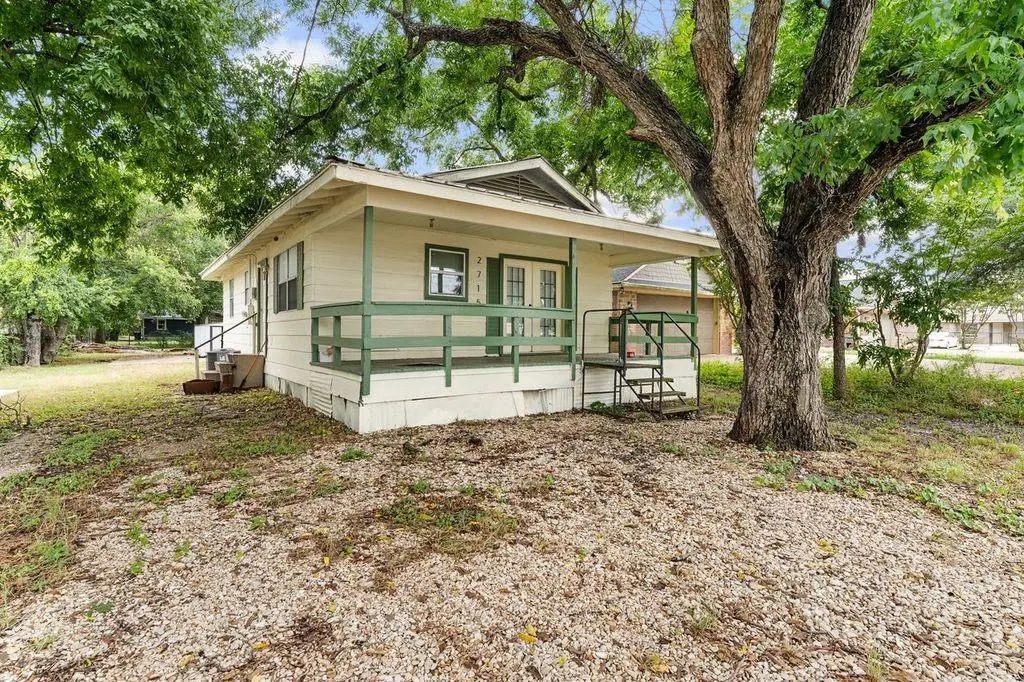 2715 S 2nd Street, Waco