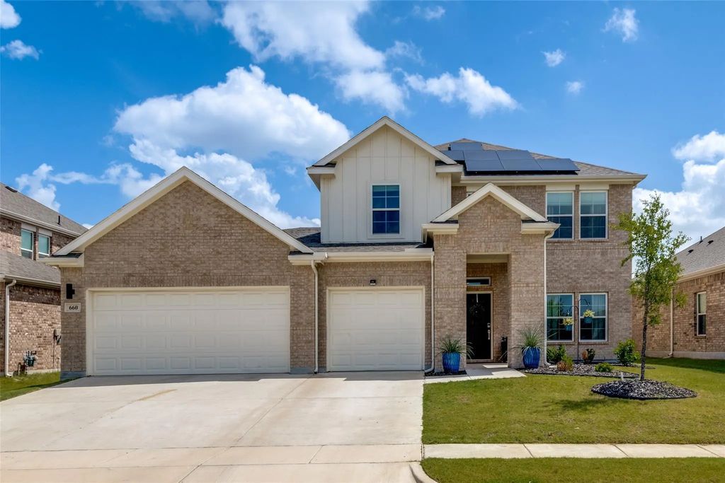 660 Cari Lane, Forney