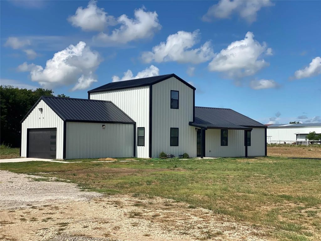 2728 Goodnight Blvd, Wills Point