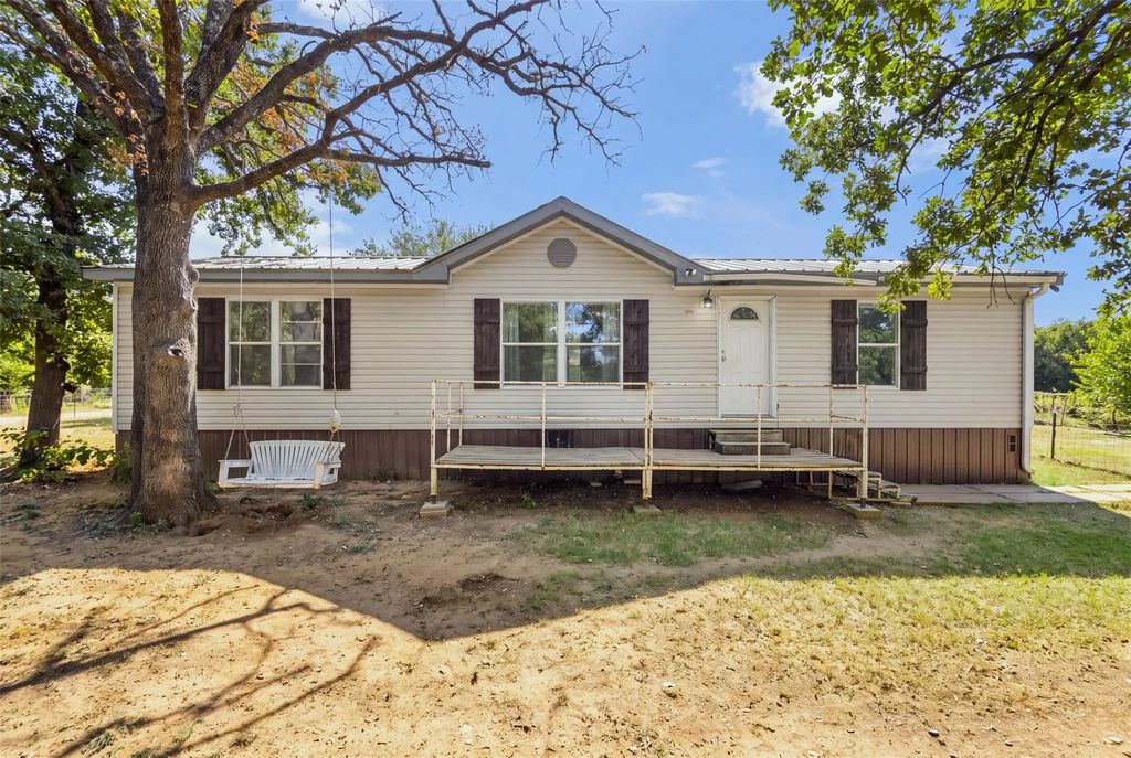 7821 Fm 3136, Alvarado