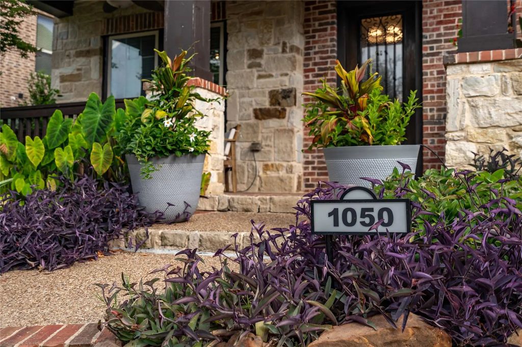 1050 Lone Ivory Trail, Arlington