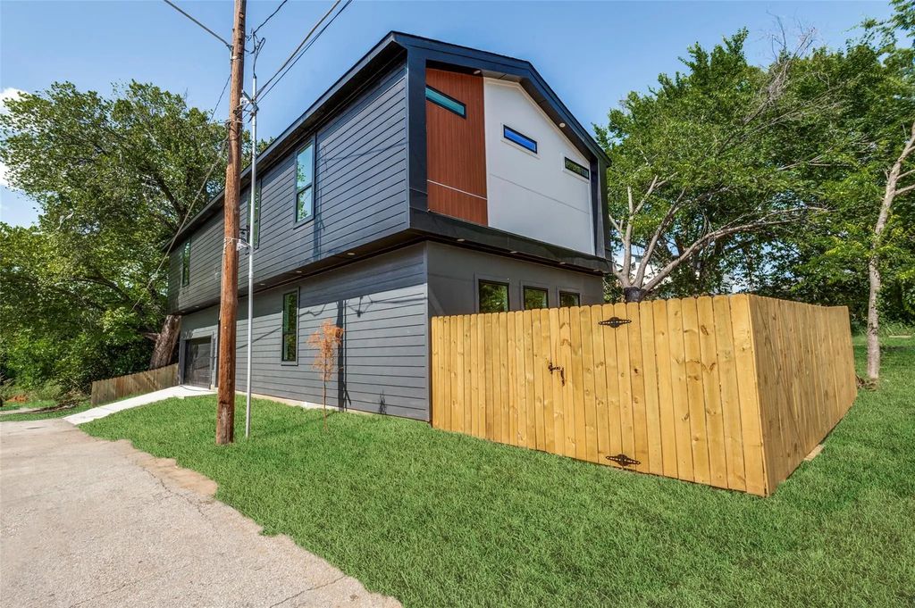 524 Tama Street, Dallas