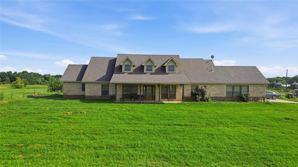 783 County Road 121, Gainesville