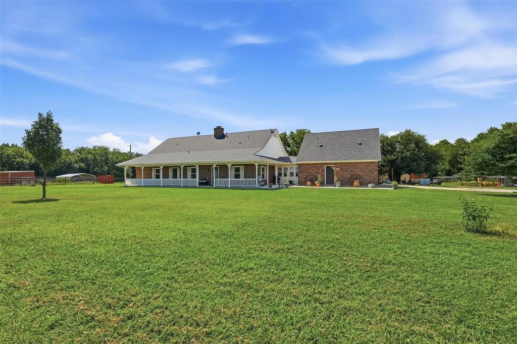 1226 County Road 243, Collinsville