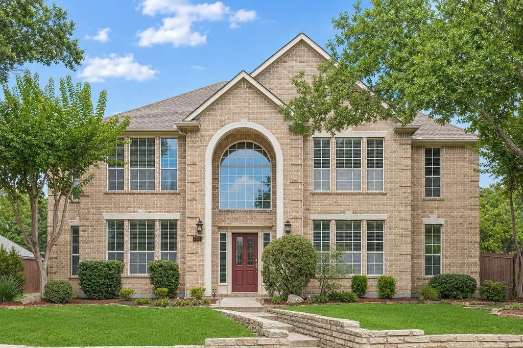 122 Woodland Cove, Coppell